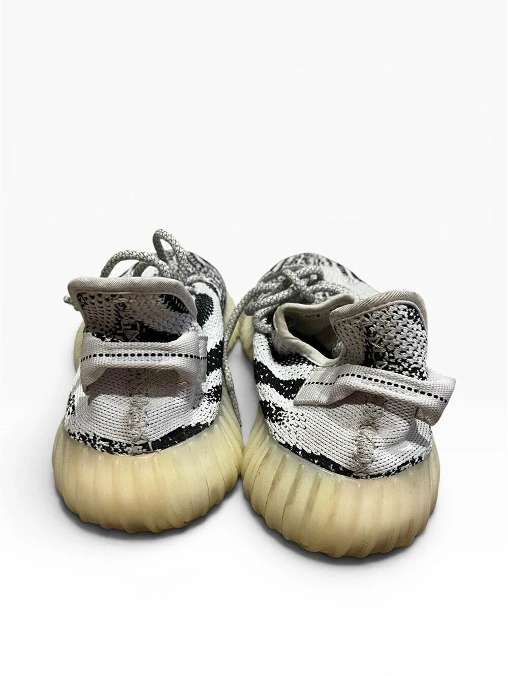 Size 11.5 - adidas Yeezy Boost 350 V2 Low Zebra